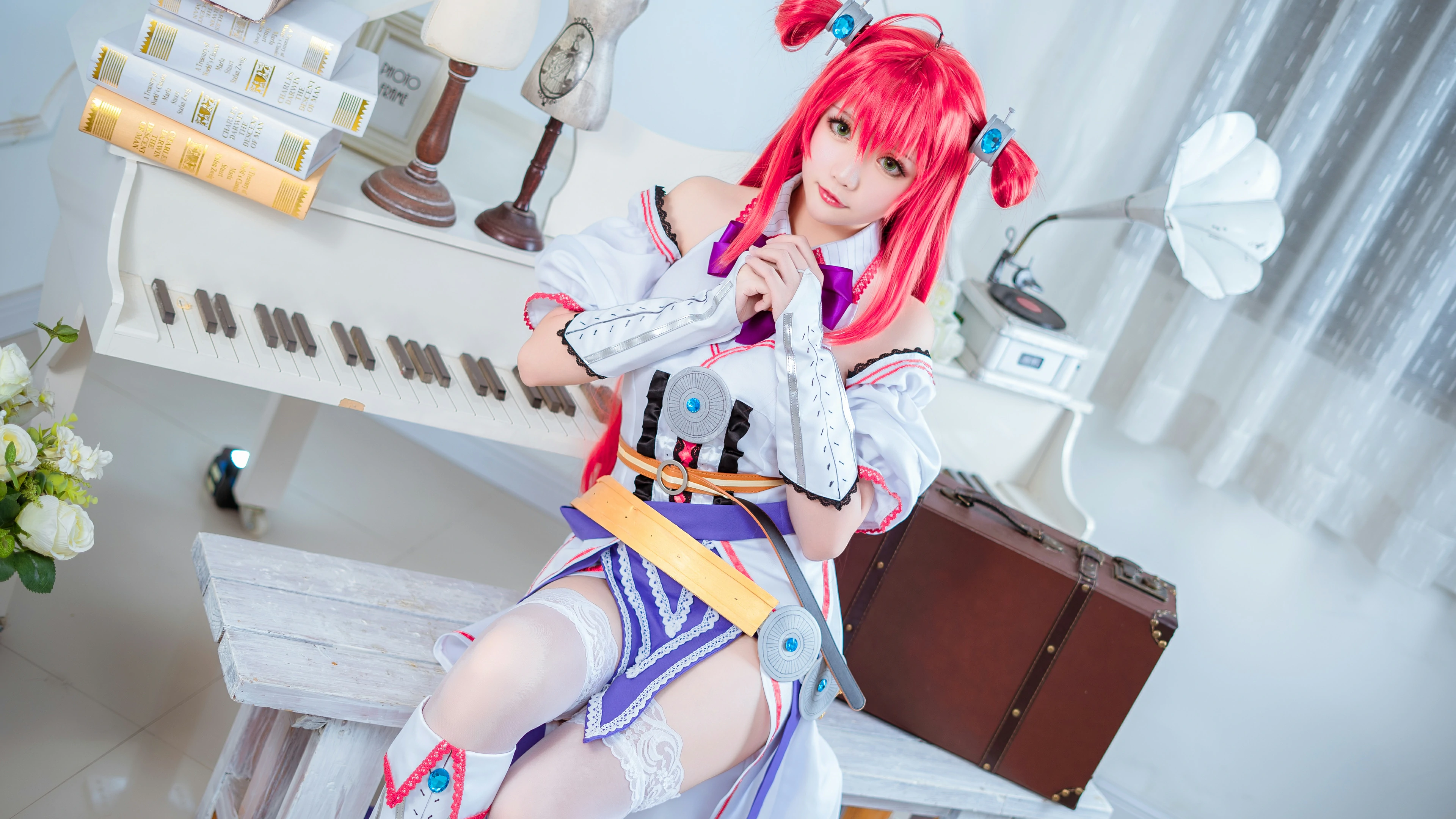 Ảnh cosplay hầu gái Hạnh Linh khoe vóc dáng thu hút