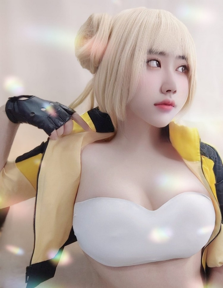 Bộ hình đồ hầu gái cosplay Bích Hiền cực sexy mới nhất