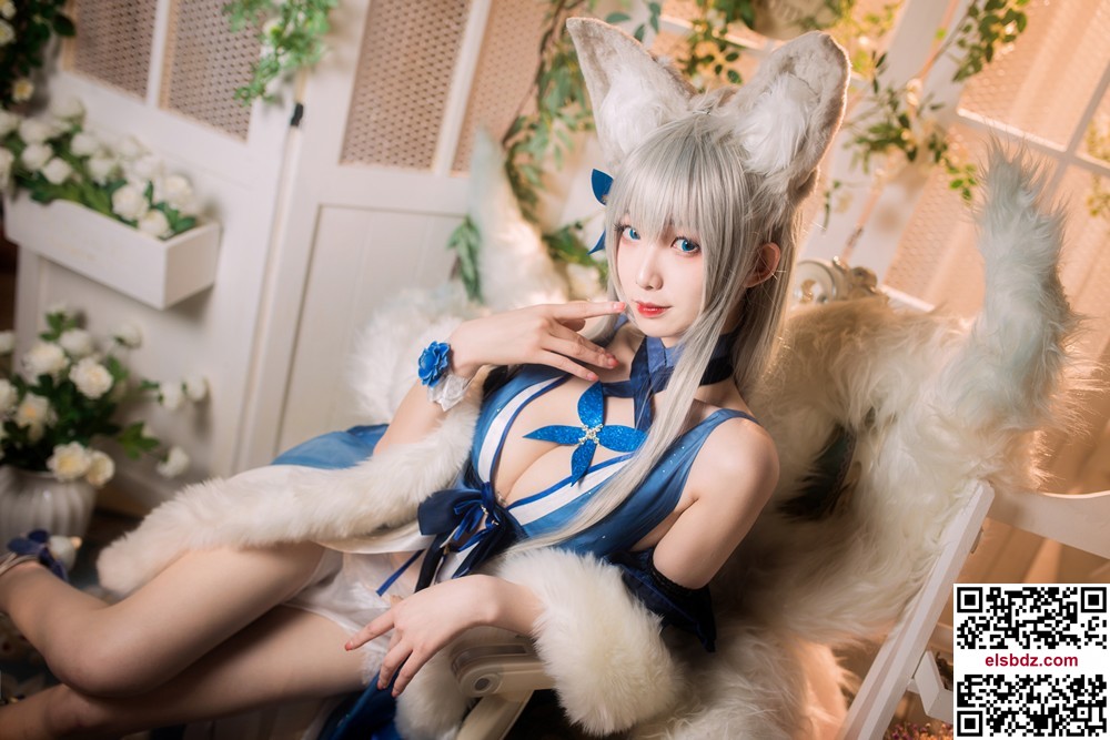 Hình gái xinh cosplay học sinh Tuệ Anh cute khó cưỡng