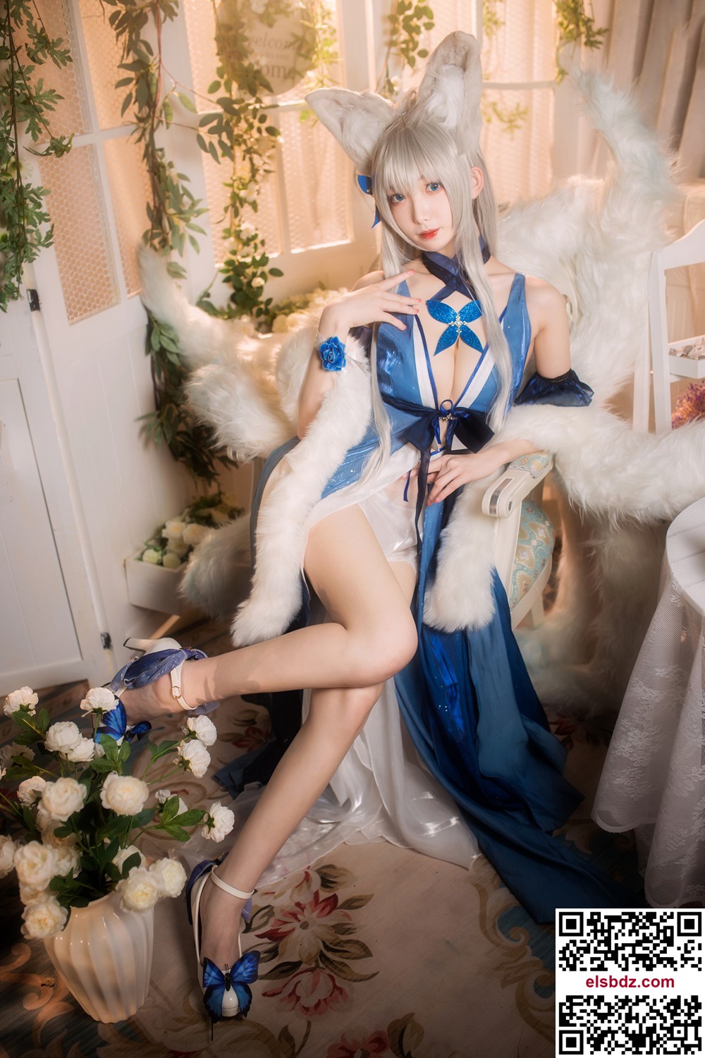 Hình nền ảnh gái xinh cosplay Gia Tuệ mặt đẹp cực phê