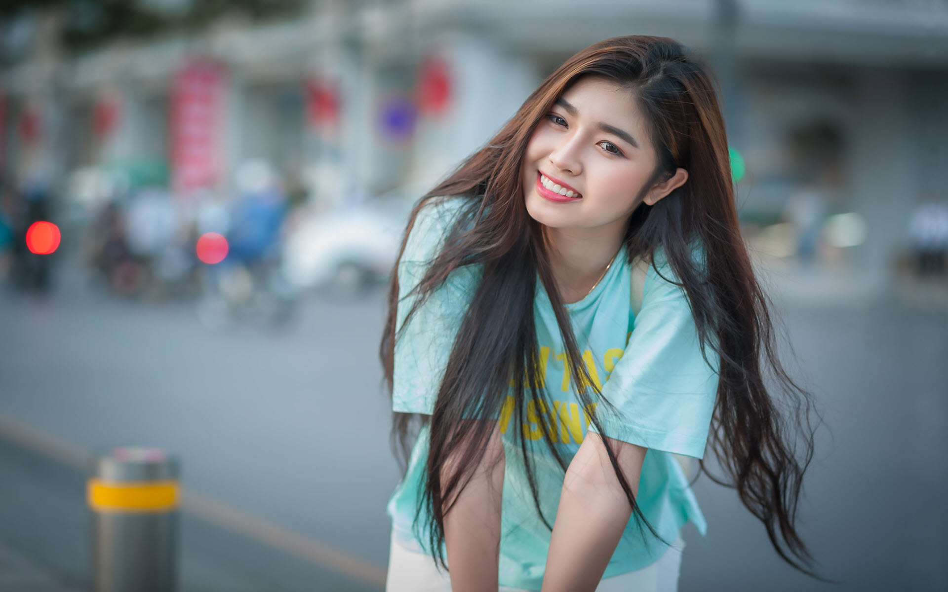 Ảnh nền hình nền hotgirl Tuệ Linh cực cool mê hồn