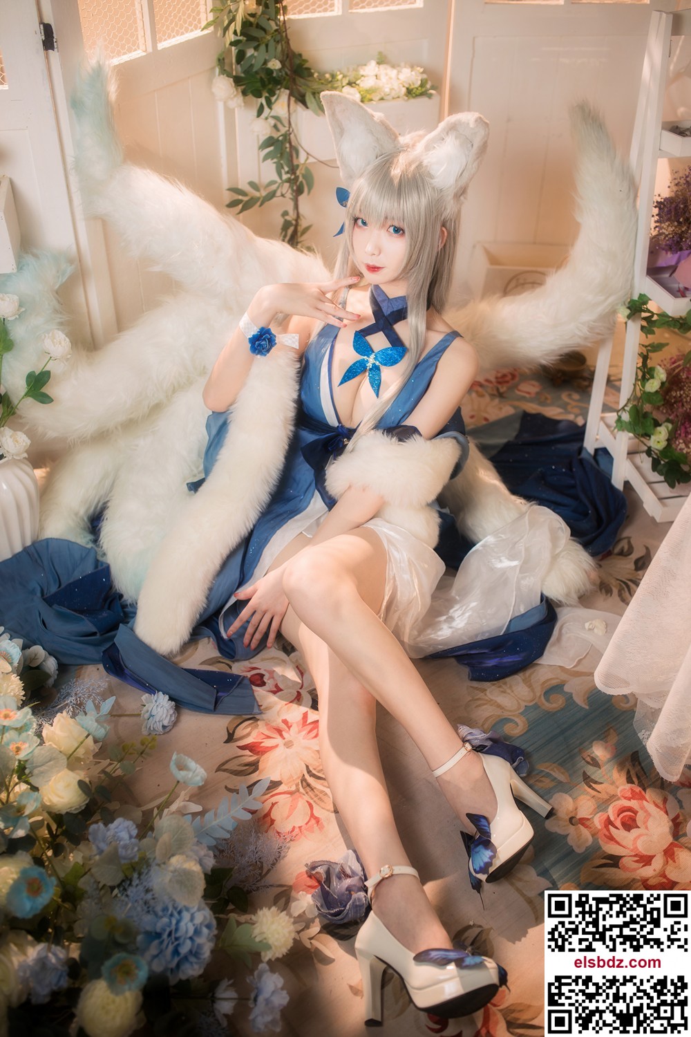 Ảnh gái cosplay Chi Anh cực gợi cảm nhìn là phê