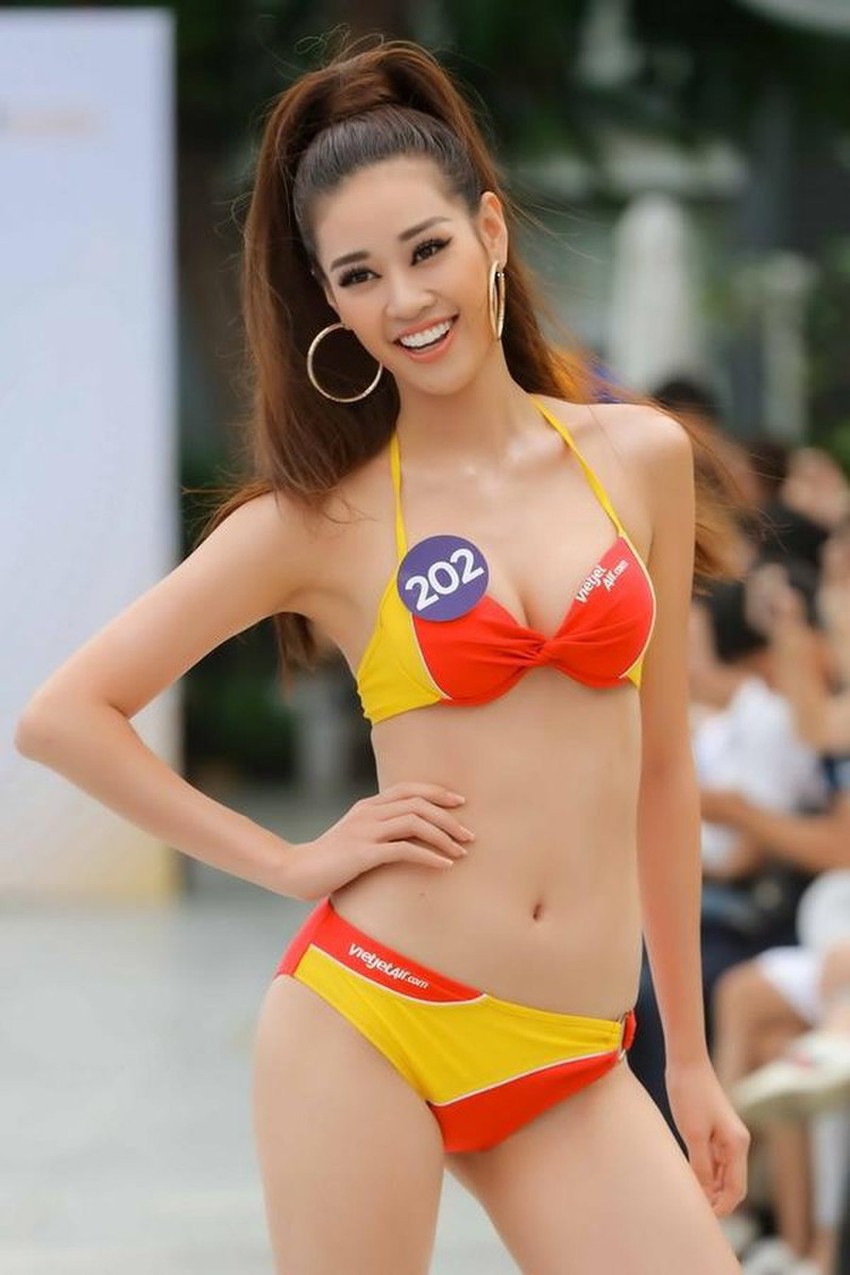 Tổng hợp hình Nguyễn Trần Khánh Vân bikini sexy mới cập nhật